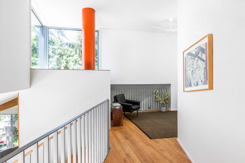 Inside Me-Kwa-Mooks Net-Zero house by SHED