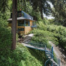 Inside Me-Kwa-Mooks Net-Zero house by SHED