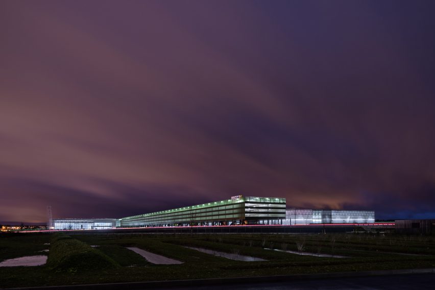 MEETT exhibition centre in Toulouse, France, by OMA