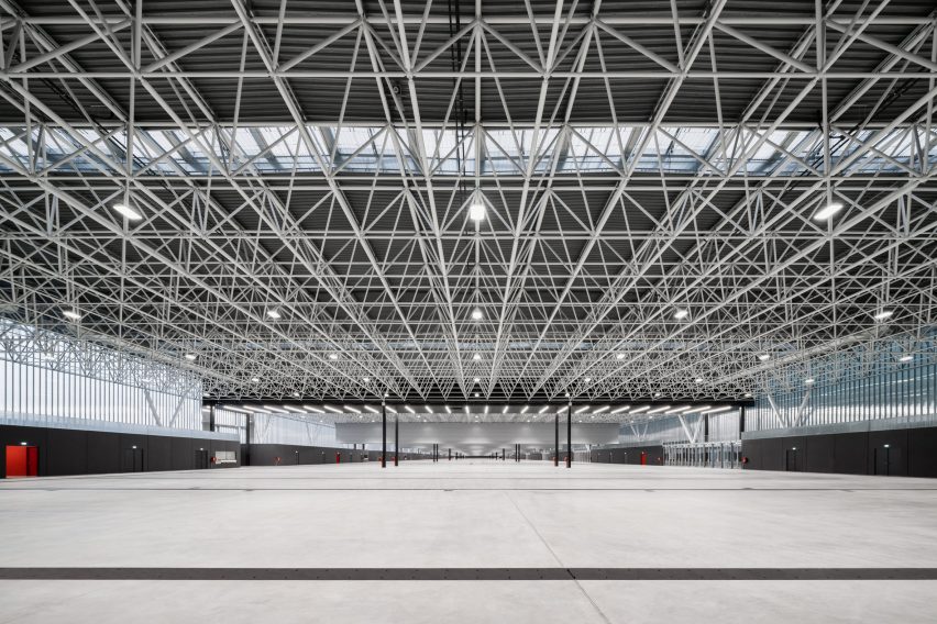 MEETT exhibition centre in Toulouse, France, by OMA