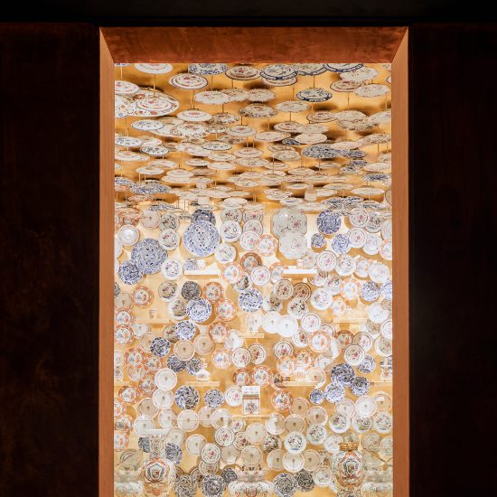 The Golden Porcelain Room in the Porcelain Room exhibition designed by Tom Postma Design for the Fondazione Prada