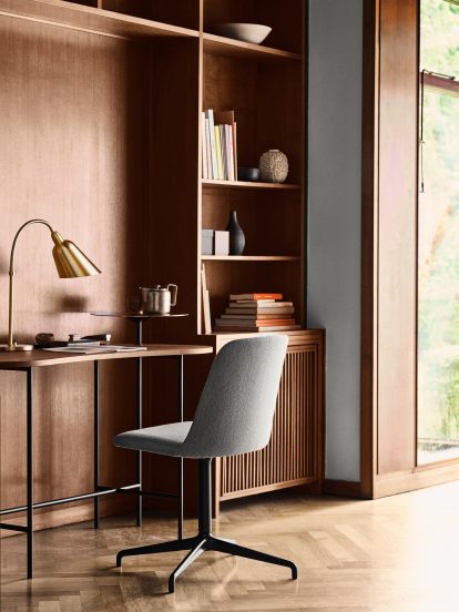 HW13 Rely chair by Hee Welling for &tradition