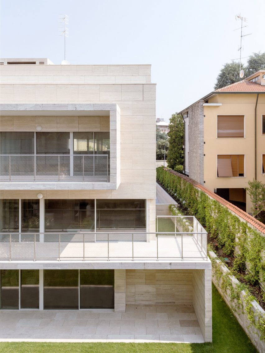 Gallarate housing by Álvaro Siza and COR Arquitectos