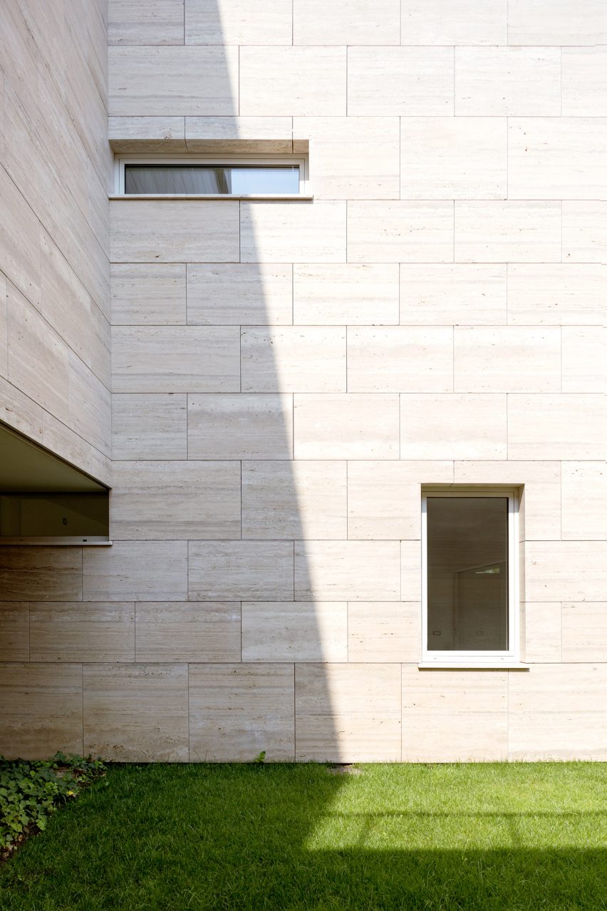 Gallarate housing by Álvaro Siza and COR Arquitectos