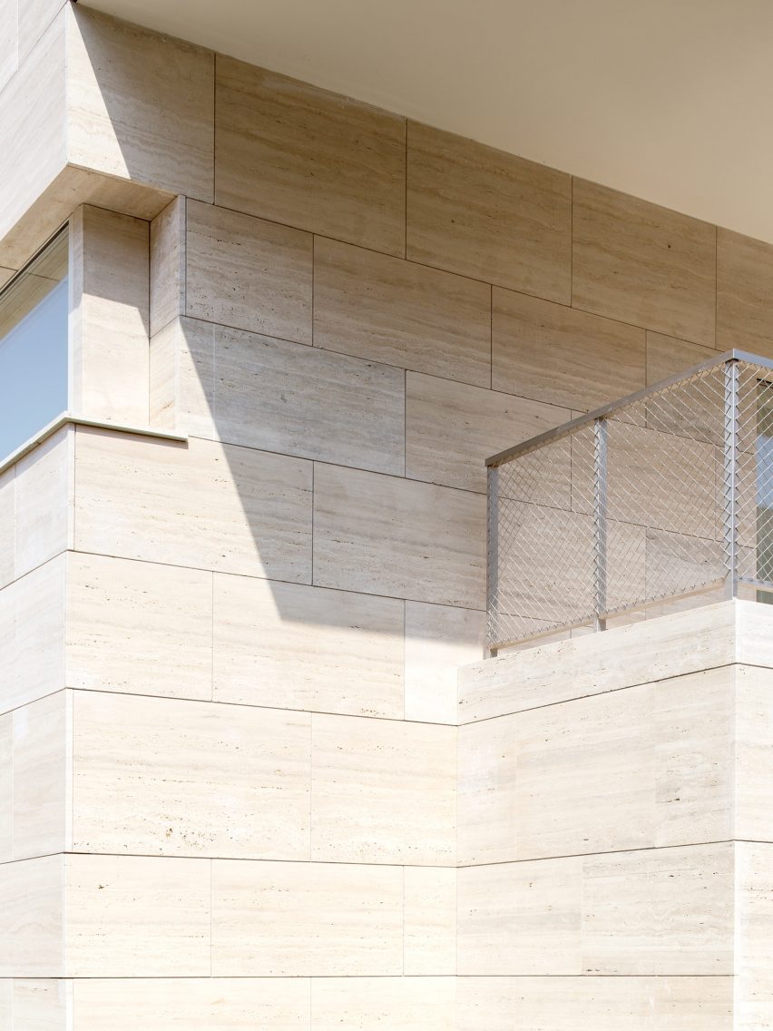 Gallarate housing by Álvaro Siza and COR Arquitectos