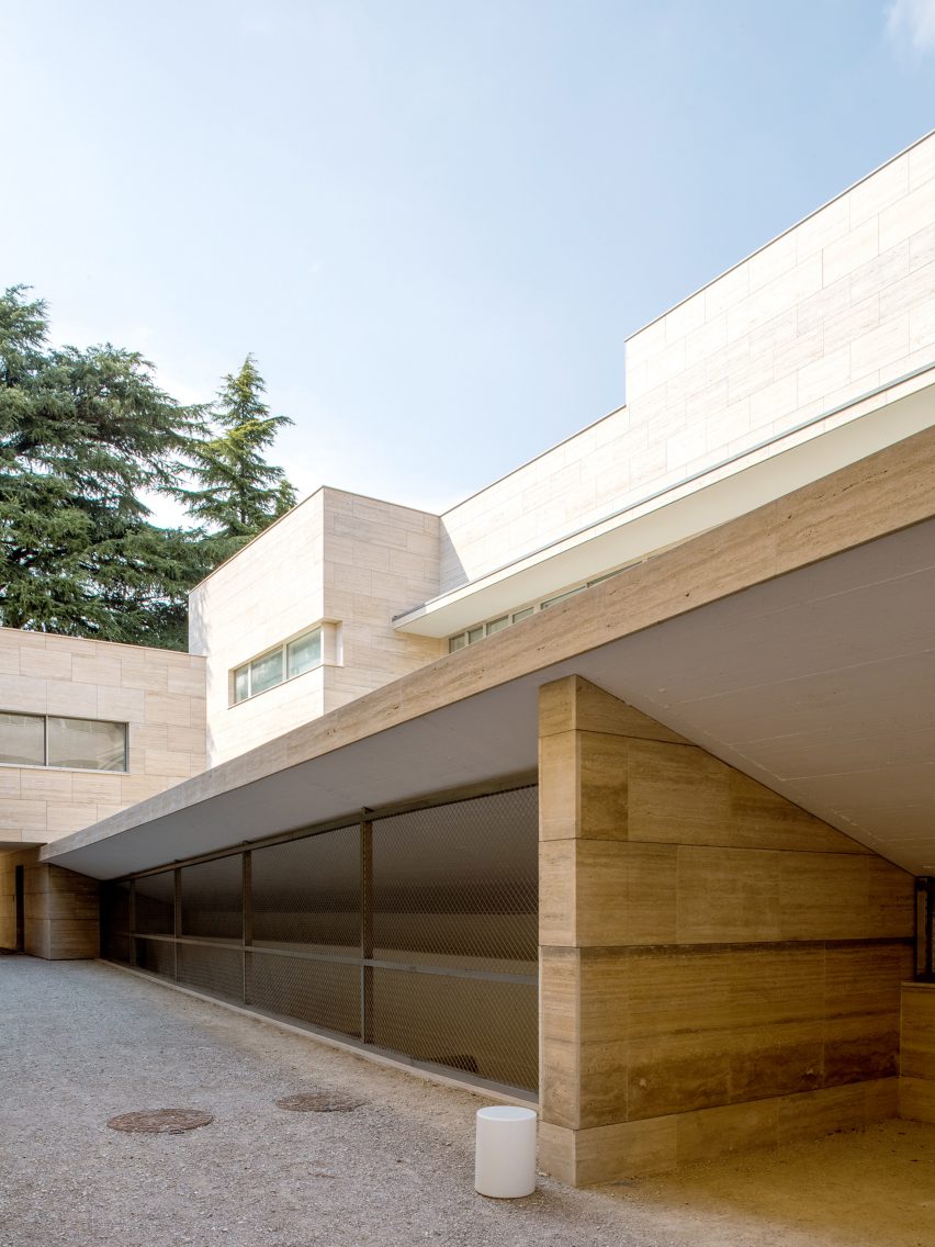 Gallarate housing by Álvaro Siza and COR Arquitectos