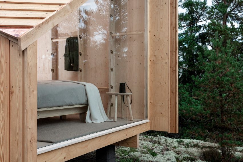 Outside the modular Space of Mind cabin prototype by Studio Puisto