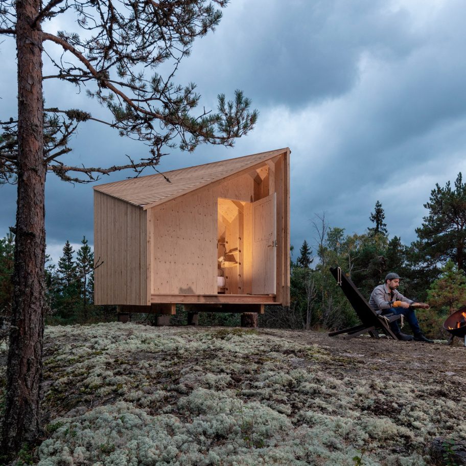 Outside the modular Space of Mind cabin prototype by Studio Puisto
