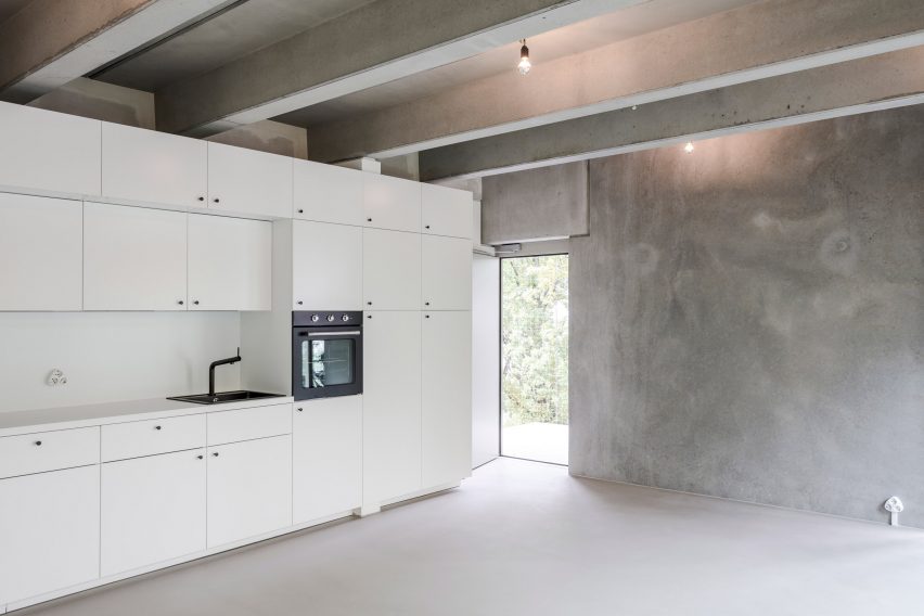 Wohnregal prefabricated concrete housing block by FAR in Berlin, Germany