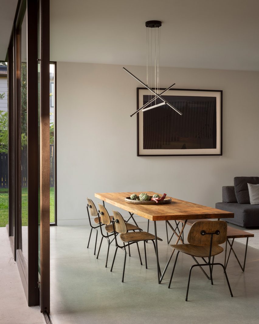 Yo-Ju Courtyard House by Wittman Estes