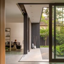 Yo-Ju Courtyard House by Wittman Estes