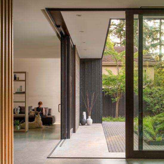 Yo-Ju Courtyard House by Wittman Estes