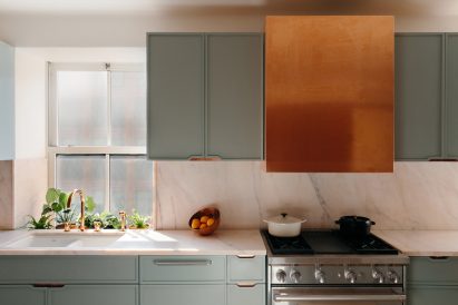 Kitchen of 20 Bond apartment by Home Studios