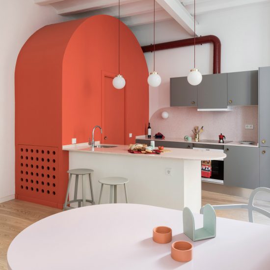 Blush-pink kitchen with grey cabinets