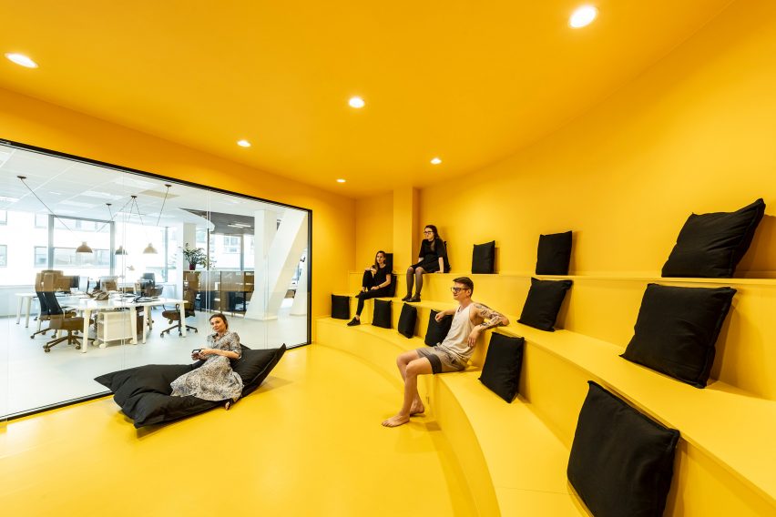 Office for creative agency DDB Prague by B2 Architecture, Czech Republic