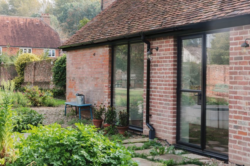 Exterior of Farley Farmhouse by Emil Eve Architects