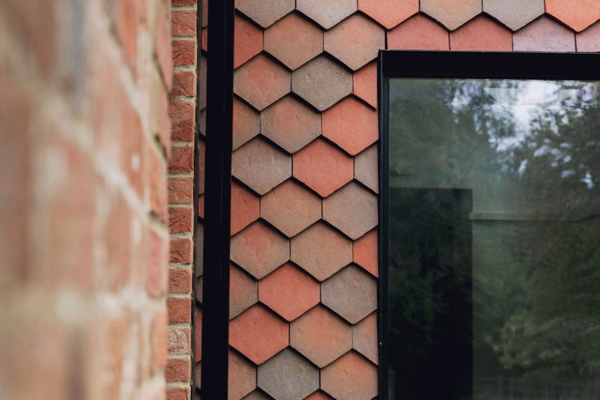 Tiles exterior of Farley Farmhouse by Emil Eve Architects