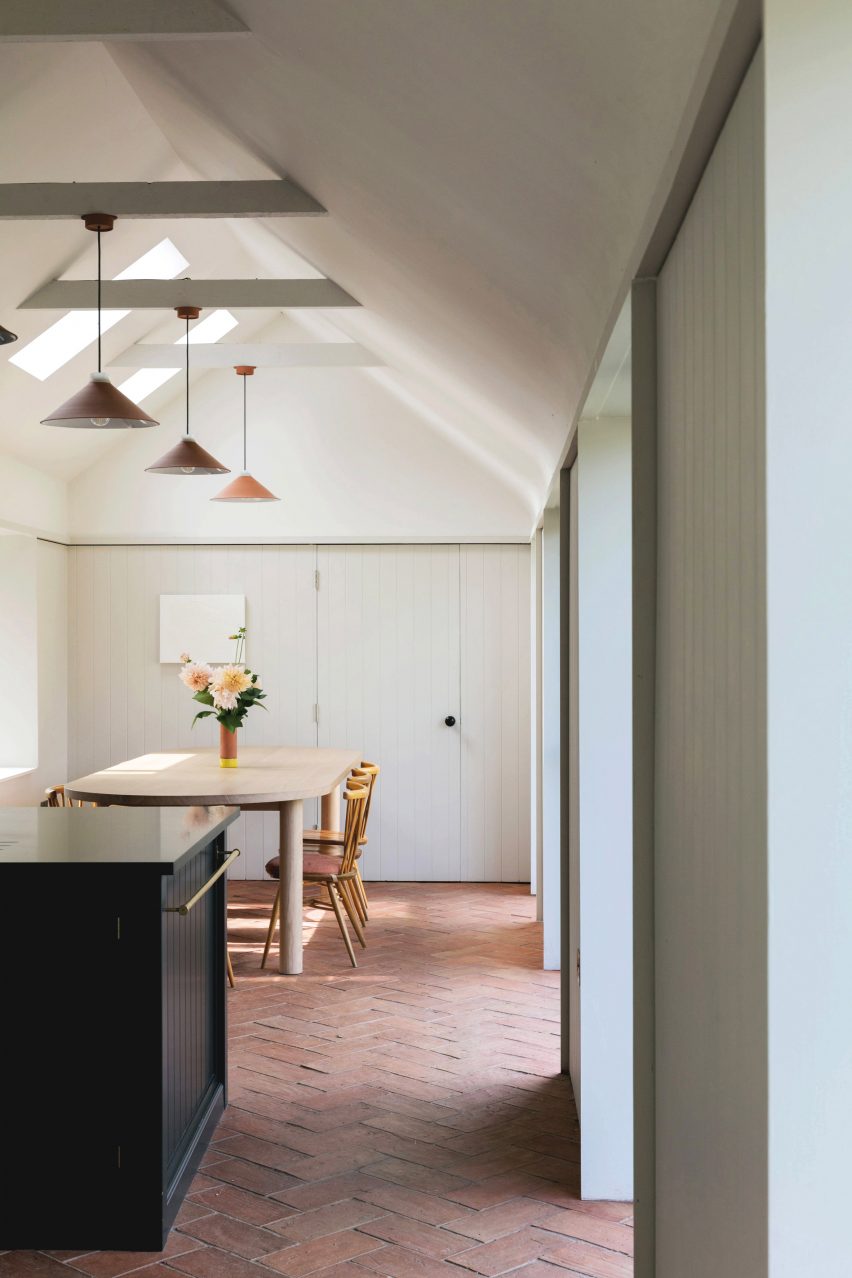 Dining area in Farley Farmhouse by Emil Eve Architects