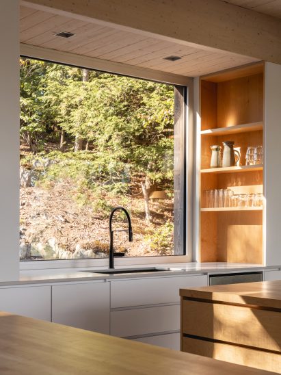 Kitchen sink of Forest House I by Natalie Dionne Architecture