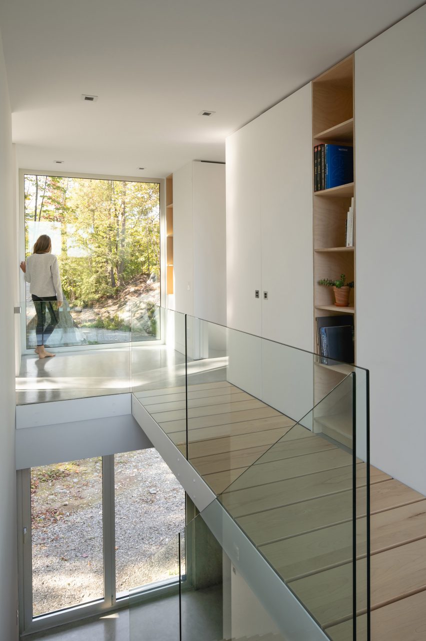 Staircase and catwalk in Bedroom in Forest House I by Natalie Dionne Architecture