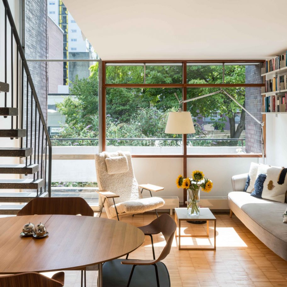 Golden Lane flat by Archmongers