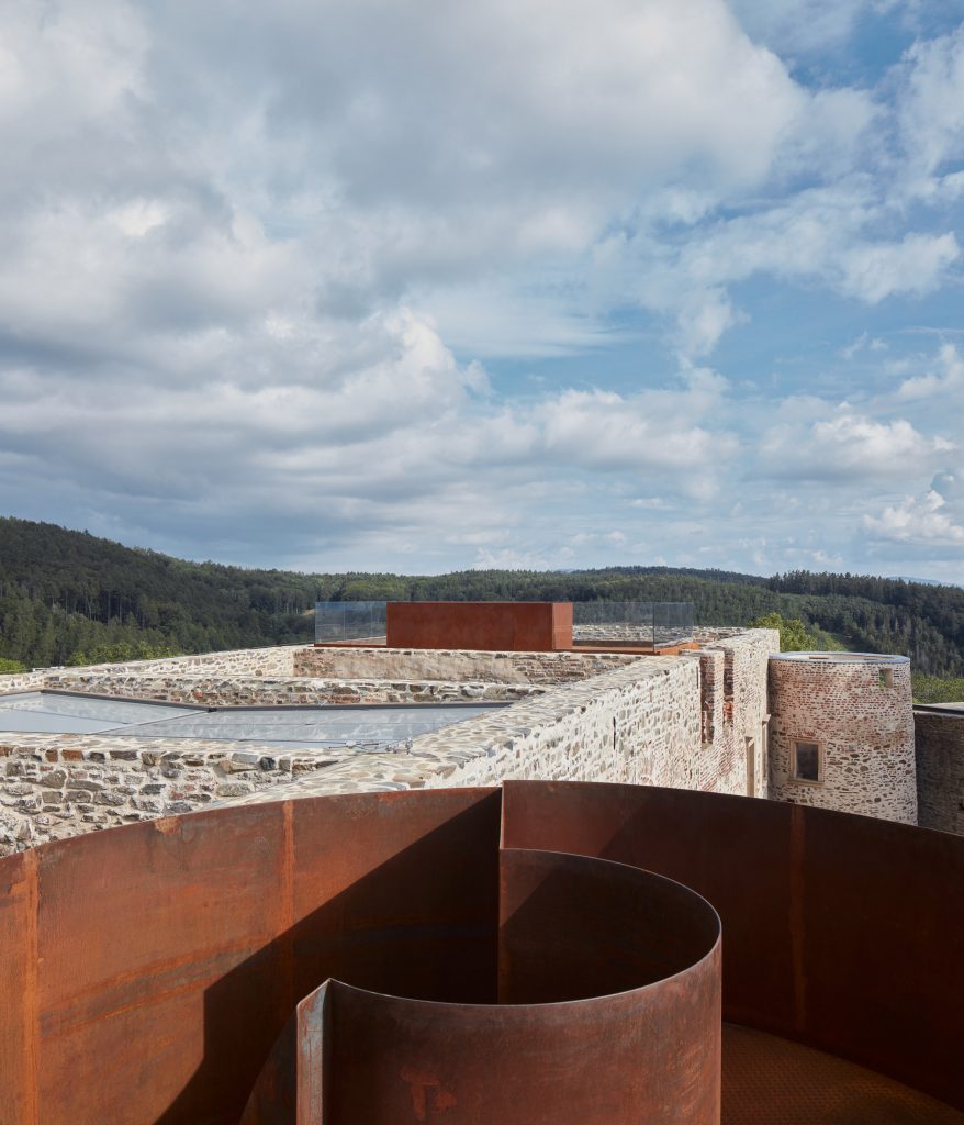 Renovation of Helfštýn Castle in Czech Republic by Atelier-r