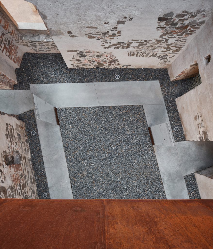 Renovation of Helfštýn Castle in Czech Republic by Atelier-r