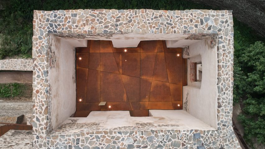 Renovation of Helfštýn Castle in Czech Republic by Atelier-r