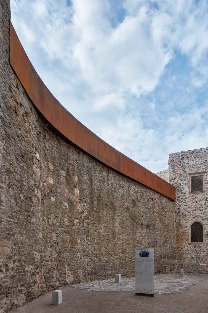 Renovation of Helfštýn Castle in Czech Republic by Atelier-r