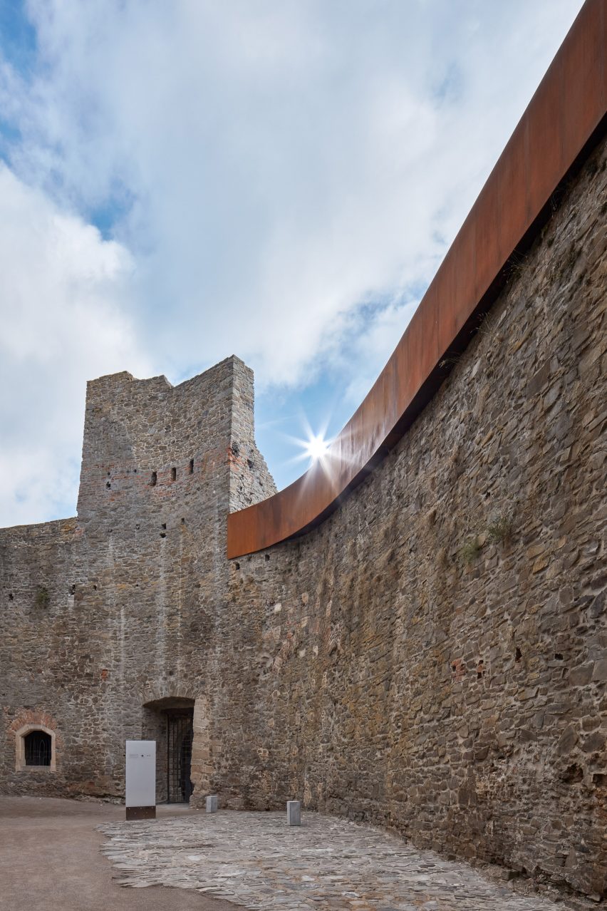 Renovation of Helfštýn Castle in Czech Republic by Atelier-r