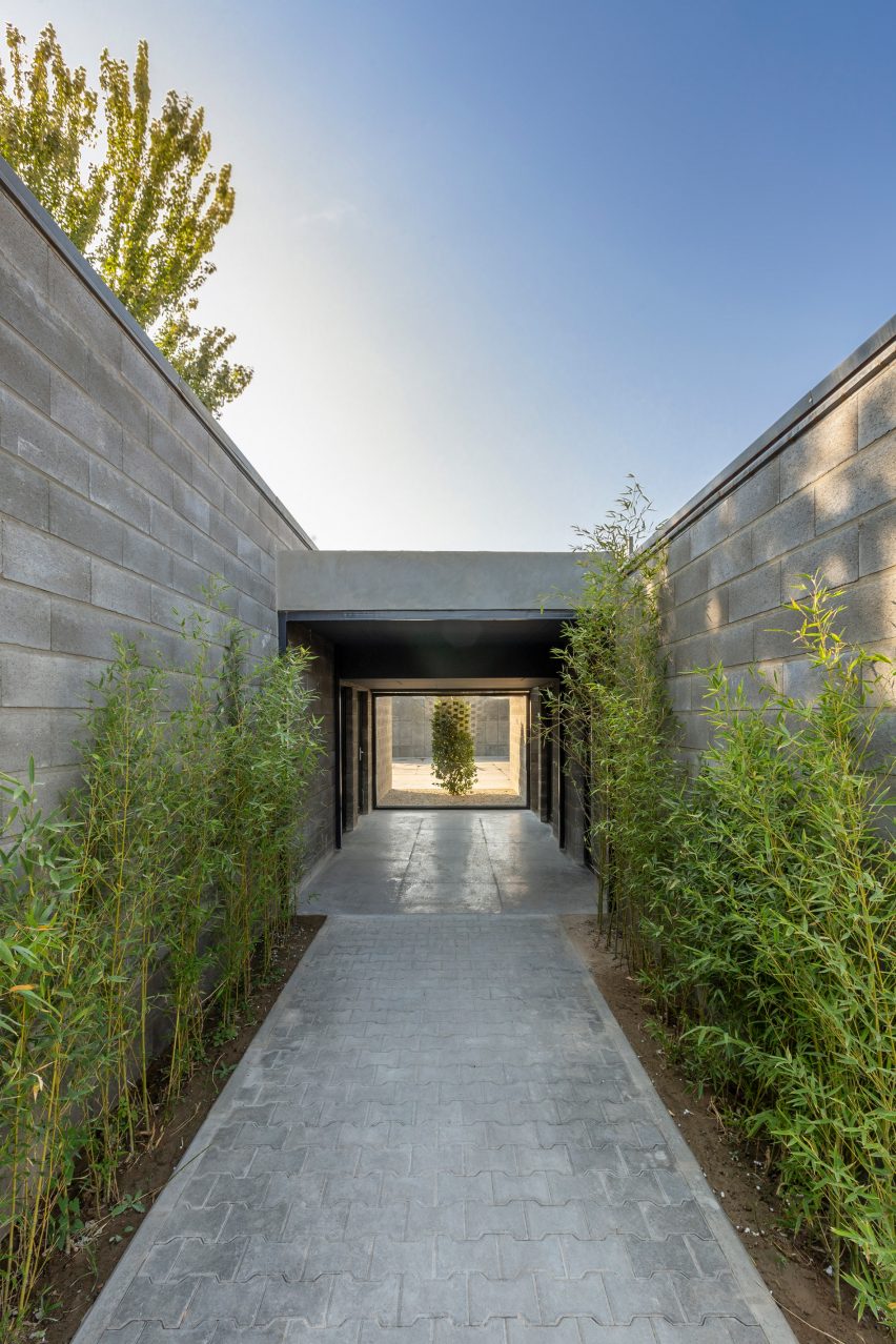 Concrete volumes for Aptus Factory Showroom by Hooba Design Group
