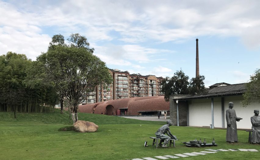 The exterior of Jingdezhen Imperial Kiln Museum by Studio Zhu-Pei