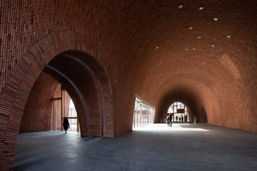 The foyer inside the Jingdezhen Imperial Kiln Museum by Studio Zhu-Pei