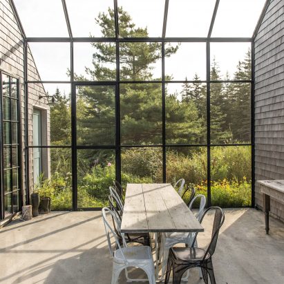 Dining room in Little Peek by Bernman Horn Studio