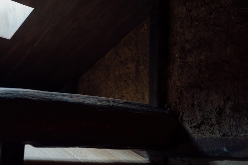 Original structural details inside Maana Kamo guesthouse by Uoya Shigenori