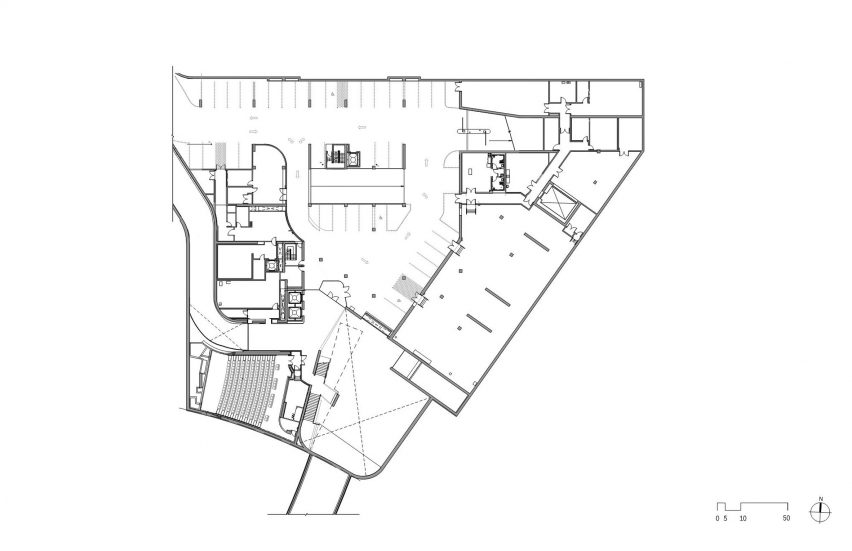 Nancy and Rich Kinder Building by Steven Holl Architects