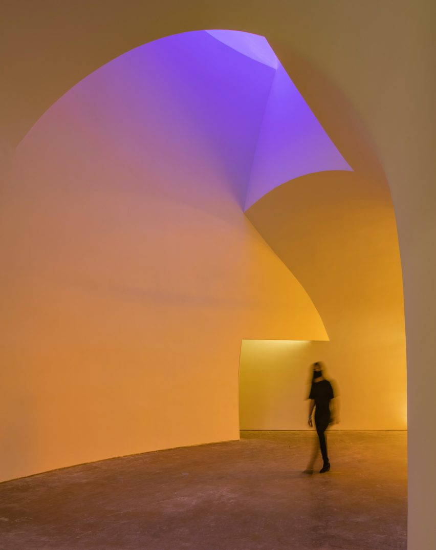 Nancy and Rich Kinder Building by Steven Holl Architects