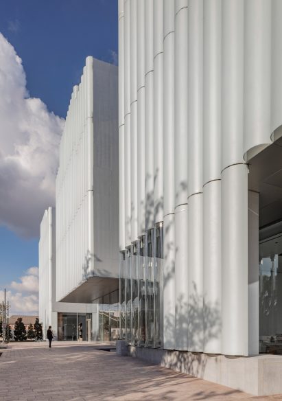 Exterior of Nancy and Rich Kinder Building by Steven Holl Architects