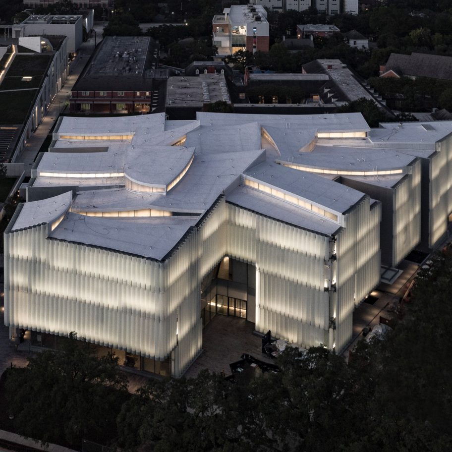 Nancy and Rich Kinder Building by Steven Holl Architects