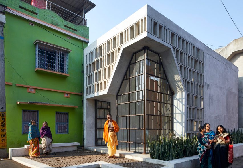 Narayantala Thakurdalan by Abin Design Studio