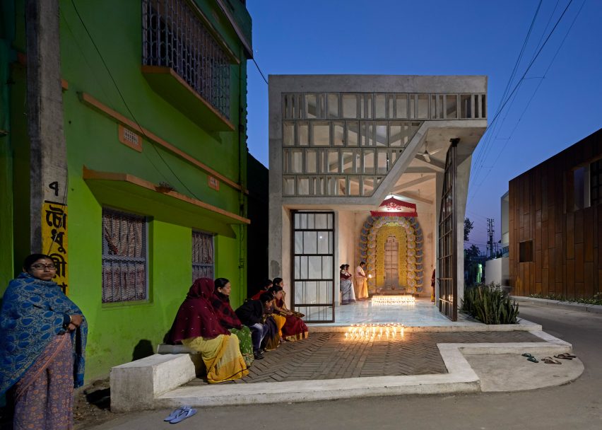Narayantala Thakurdalan by Abin Design Studio