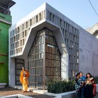 Narayantala Thakurdalan by Abin Design Studio