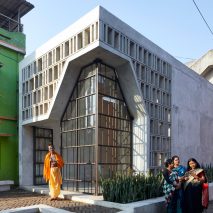 Narayantala Thakurdalan by Abin Design Studio