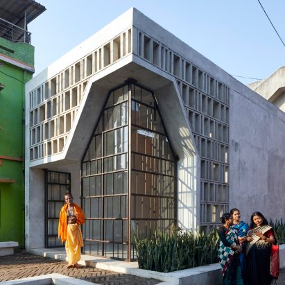 Narayantala Thakurdalan by Abin Design Studio