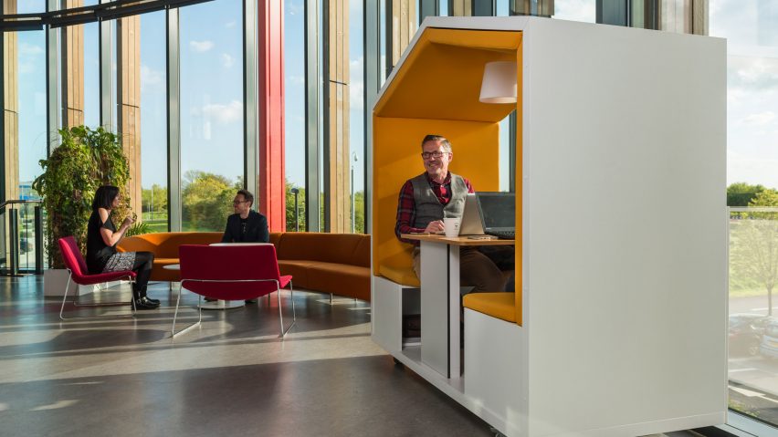Nook pod workspace