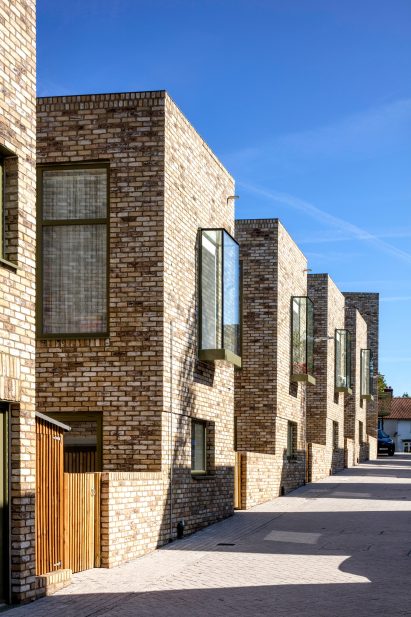 Courtyard-style terraced housing
