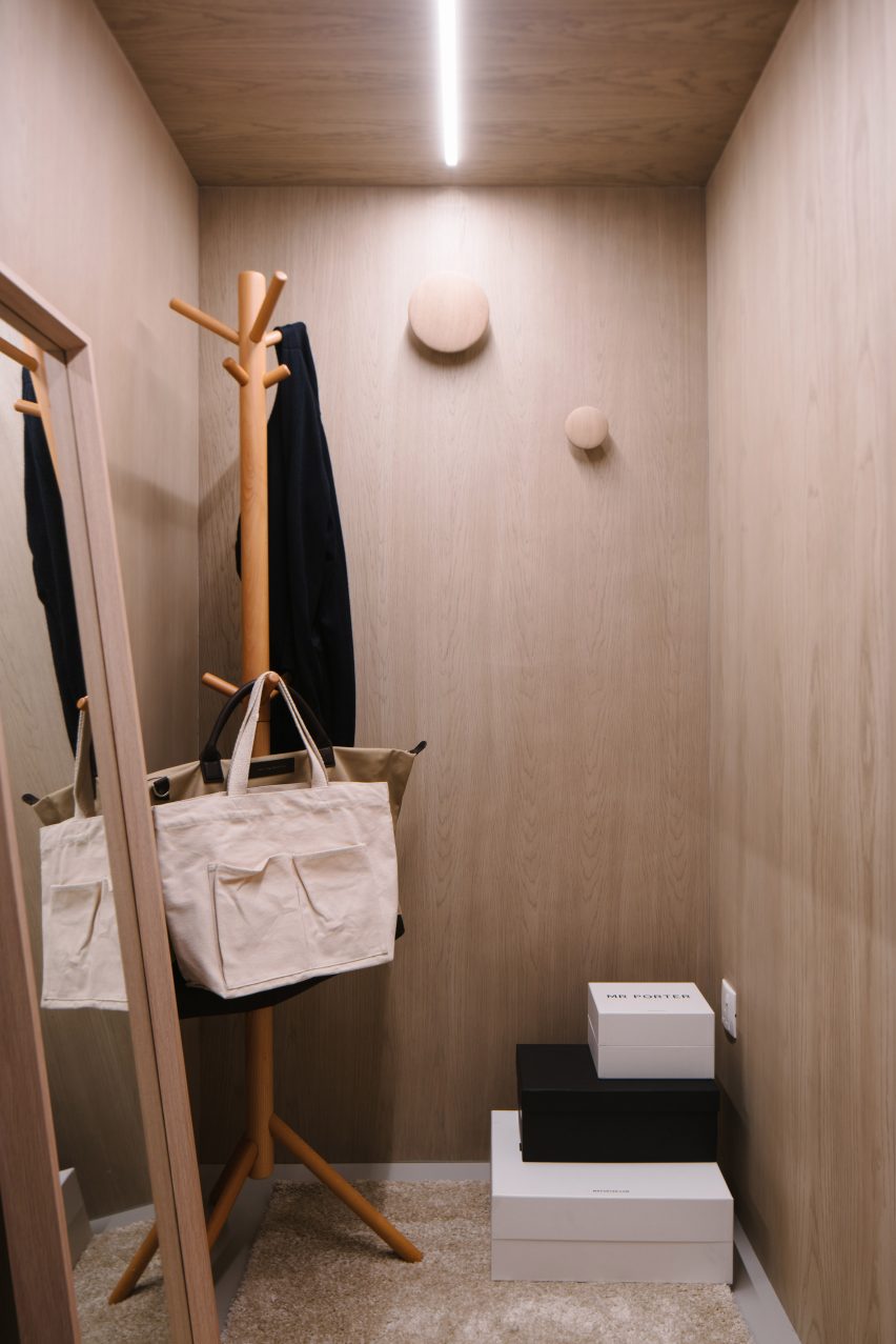 Dressing room of Project #13 by Studio Wills + Architects