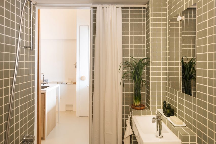 Tiled bathroom of Project #13 by Studio Wills + Architects