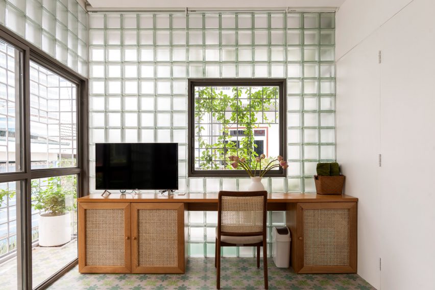 Glass Brick Micro House in Ho Chi Minh City