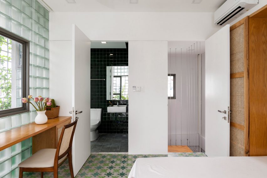 Glass Brick Micro House in Ho Chi Minh City